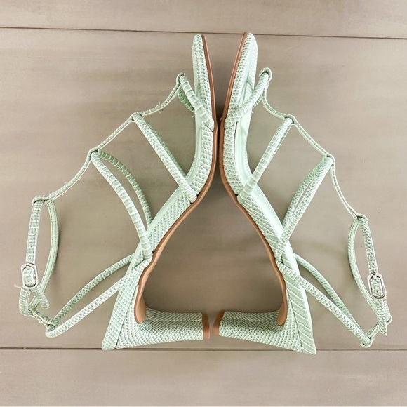 Express Mint Pastel Green Snakeskin Strappy Chunky heel Sandals sz 7 - Picture 6 of 7